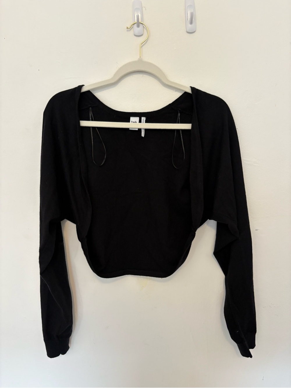 Simons Black Cropped Shrug